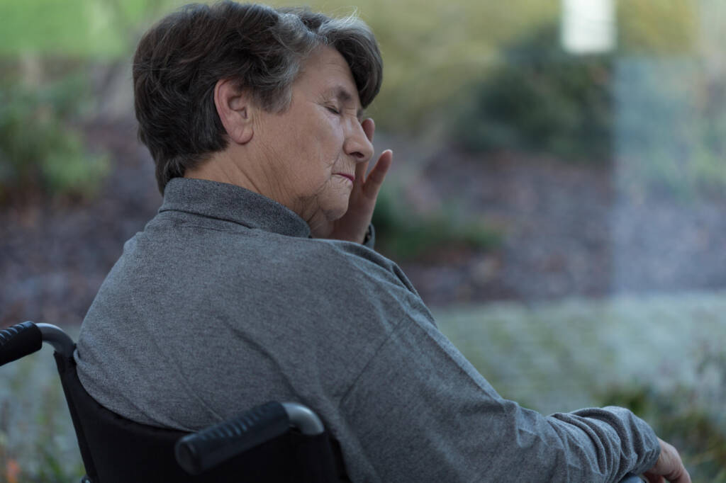 examples of neglect in nursing homes